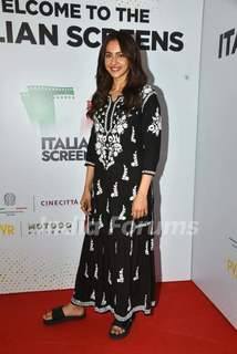 Rakul Preet Singh feet photo thumbnail