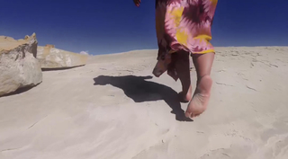 Alicia Keys feet photo thumbnail