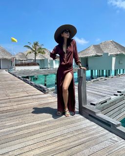 Rakul Preet Singh feet photo thumbnail