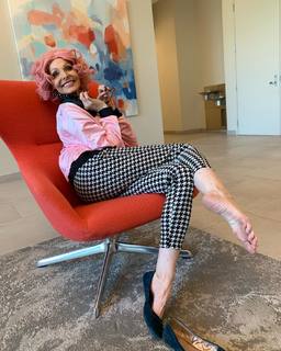 Kyle Unfug feet photo thumbnail