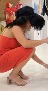 Natalie Noel Mariduena feet photo thumbnail
