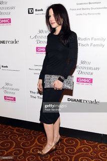 Mary-Louise Parker feet photo thumbnail