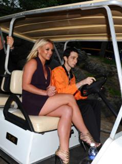 Britney Spears feet photo thumbnail