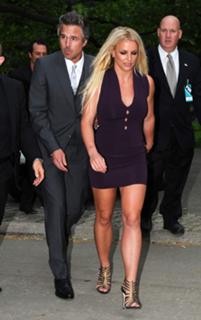 Britney Spears feet photo thumbnail