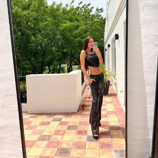 Zaira Nara feet photo thumbnail