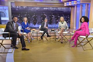 Amy Robach feet photo thumbnail
