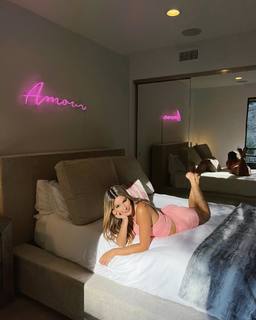 Madison Reed feet photo thumbnail