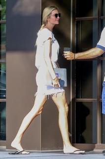 Ivanka Trump feet photo thumbnail