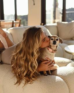 Kara Del Toro feet photo thumbnail