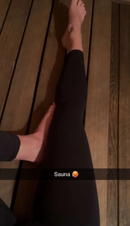Brittney Smith feet photo thumbnail