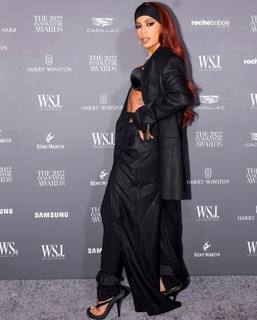 Anitta feet photo thumbnail