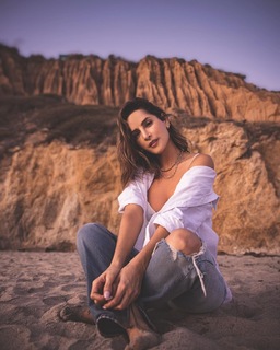 Carmen Villalobos feet photo thumbnail