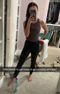 Brittney Smith feet photo thumbnail