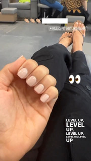 Daniella Monet feet photo thumbnail