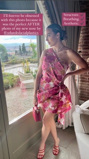 Chelsea Green feet photo thumbnail