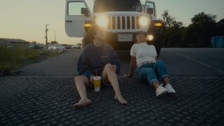 Selena Gomez feet photo thumbnail