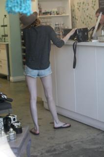 Emma Roberts feet photo thumbnail