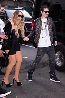 Mariah Carey feet photo thumbnail