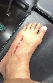 Paige VanZant feet photo thumbnail