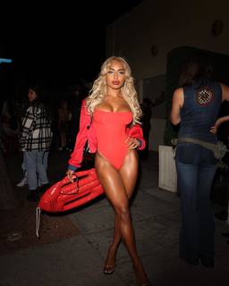 Qimmah Russo feet photo thumbnail