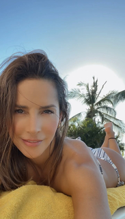 Carmen Villalobos feet photo thumbnail