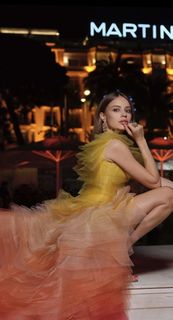 Xenia Tchoumitcheva feet photo thumbnail