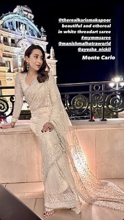 Karisma Kapoor feet photo thumbnail