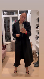 Tia Mowry feet photo thumbnail