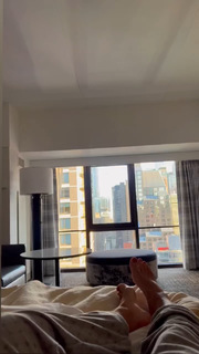 Karolina Kowalkiewicz feet photo thumbnail