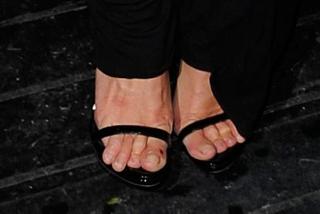 Kate Moss feet photo thumbnail