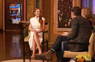 Lindsay Lohan feet photo thumbnail