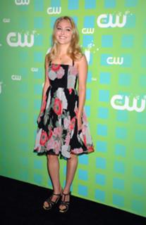 AnnaSophia Robb feet photo thumbnail
