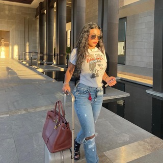 Haifa Wehbe feet photo thumbnail