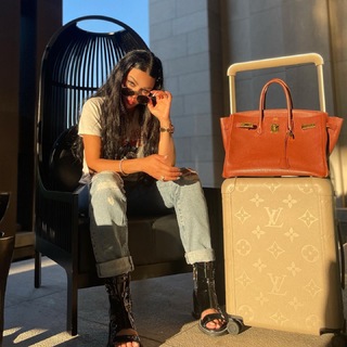 Haifa Wehbe feet photo thumbnail