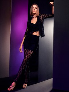 Josephine Skriver feet photo thumbnail