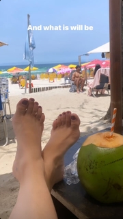 Franciely Freduzeski feet photo thumbnail