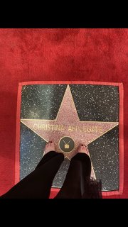 Christina Applegate feet photo thumbnail