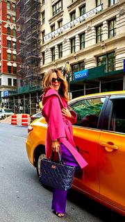 Brooke Burke feet photo thumbnail