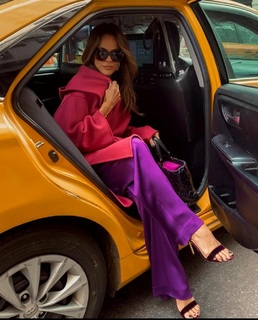 Brooke Burke feet photo thumbnail