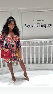 Joy Taylor feet photo thumbnail