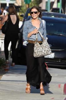 LeAnn Rimes feet photo thumbnail