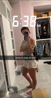 Brittney Smith feet photo thumbnail
