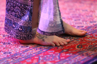 Joss Stone feet photo thumbnail