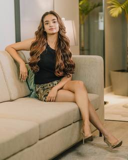Anushka Sen feet photo thumbnail