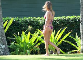 LeAnn Rimes feet photo thumbnail