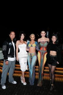 Megan Fox feet photo thumbnail