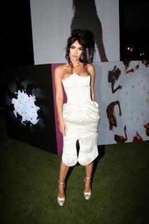 Megan Fox feet photo thumbnail