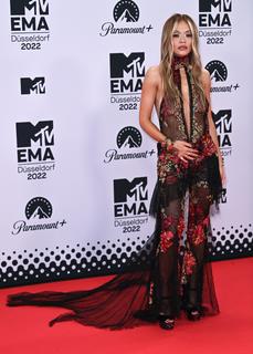 Rita Ora feet photo thumbnail