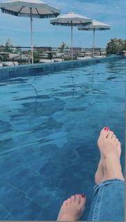 Tina O'Brien feet photo thumbnail