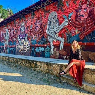 Andrea Legarreta feet photo thumbnail